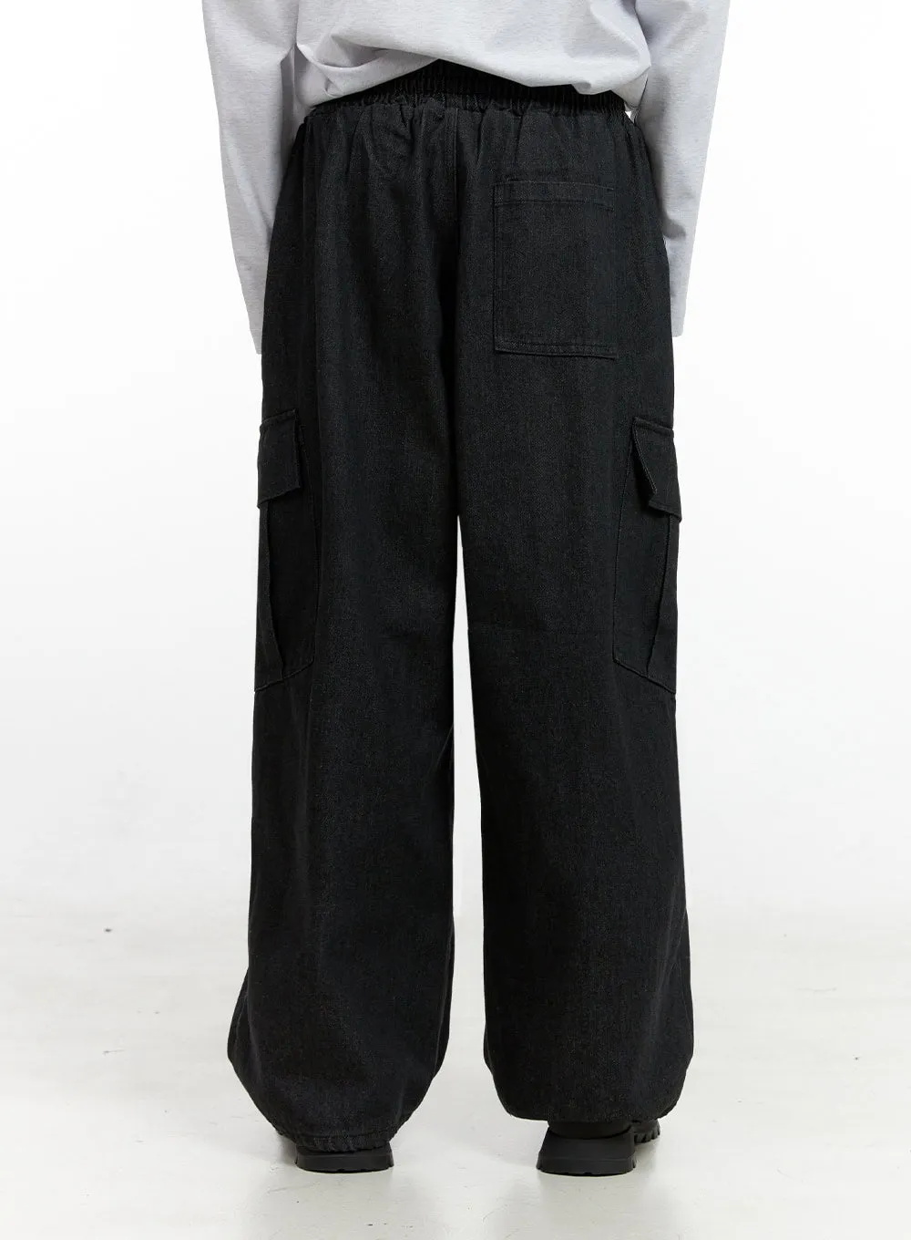 Men's Solid Wide Fit Cargo Pants IN422