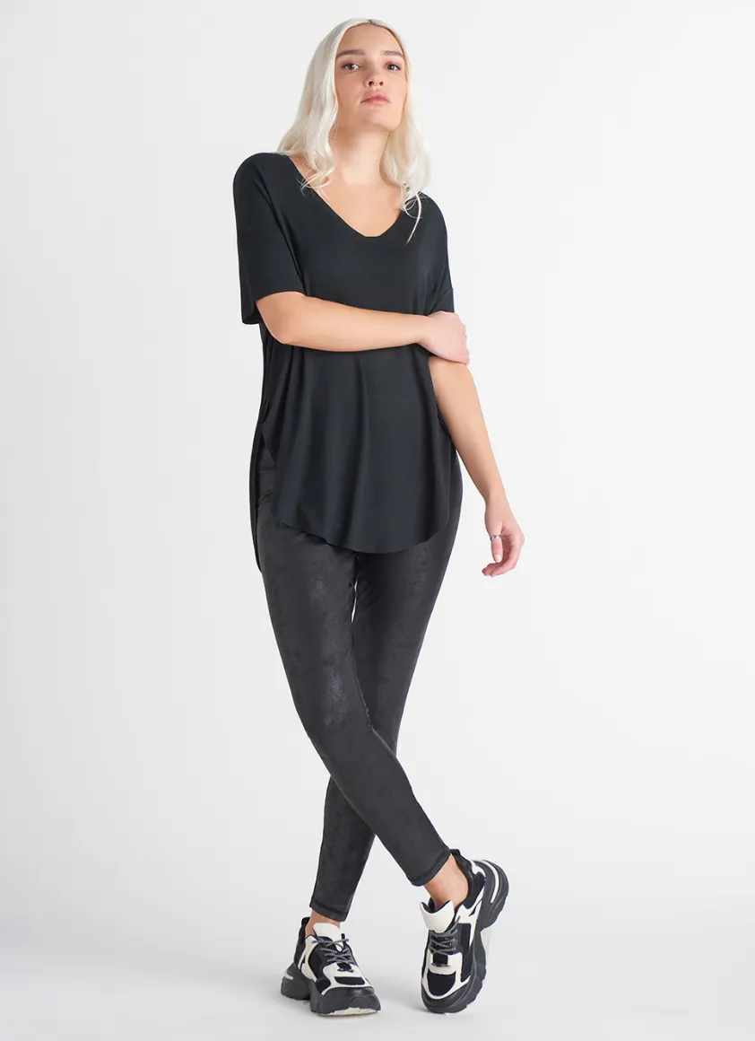 Rounded Hem Tee - Black