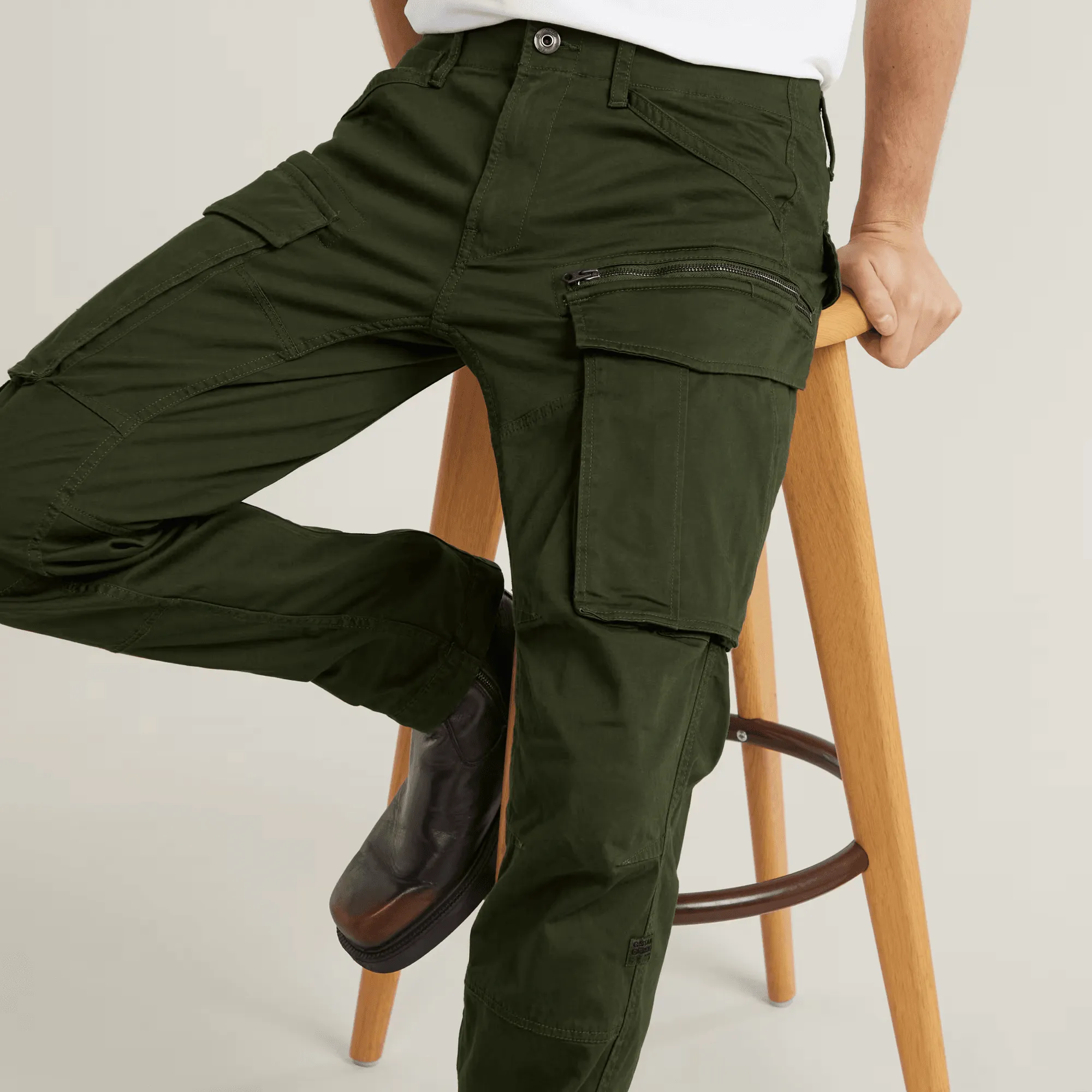 Rovic Zip 3D Regular Tapered Pants in Dark Bronze Green